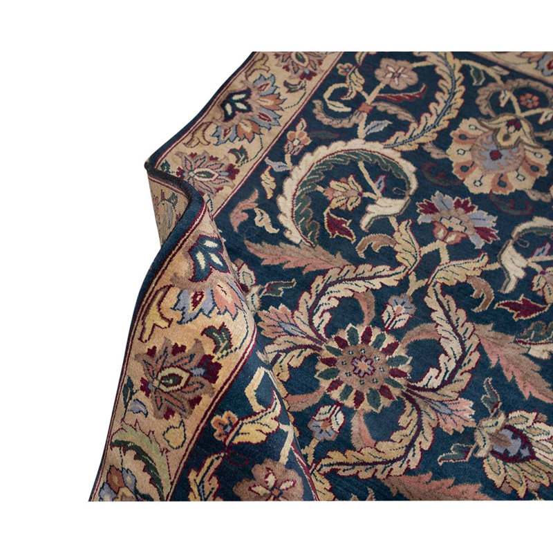Hand Knotted Oriental Area Rug