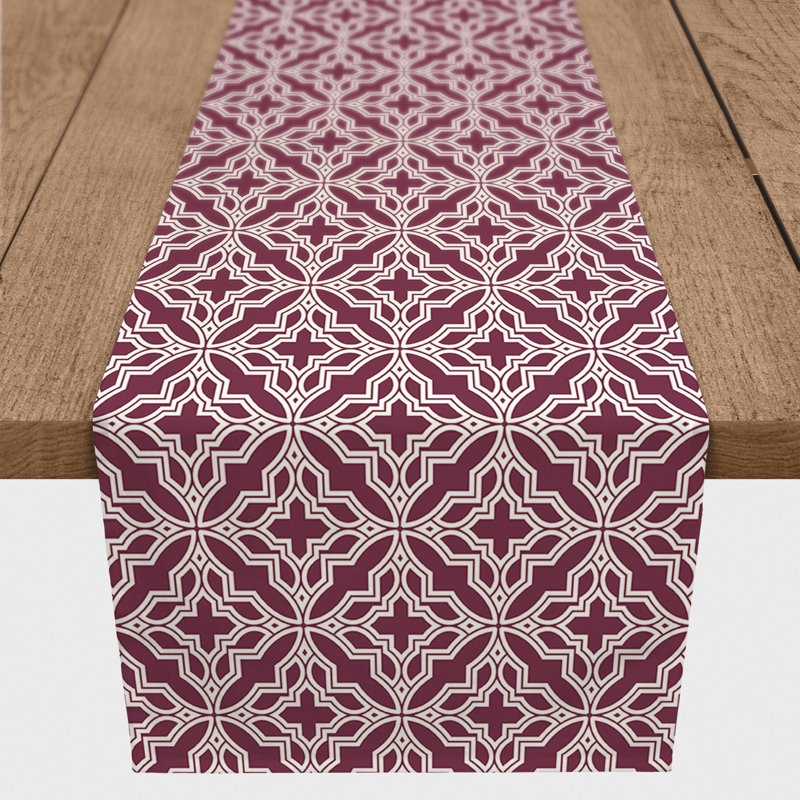 Chemin de table Hovig Geo, 72 po x 16 po, Bourgogne, Geometric 1