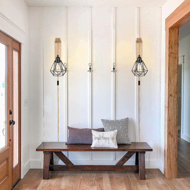 Aayesha Plug-in Armed Sconce