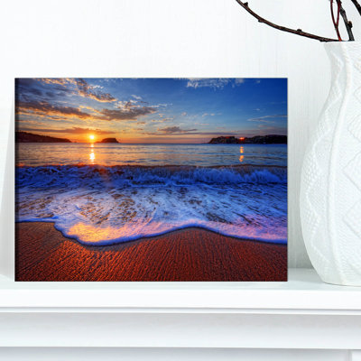 « blue ondulations on sandy beach », reproduction de photo sur toile tendue