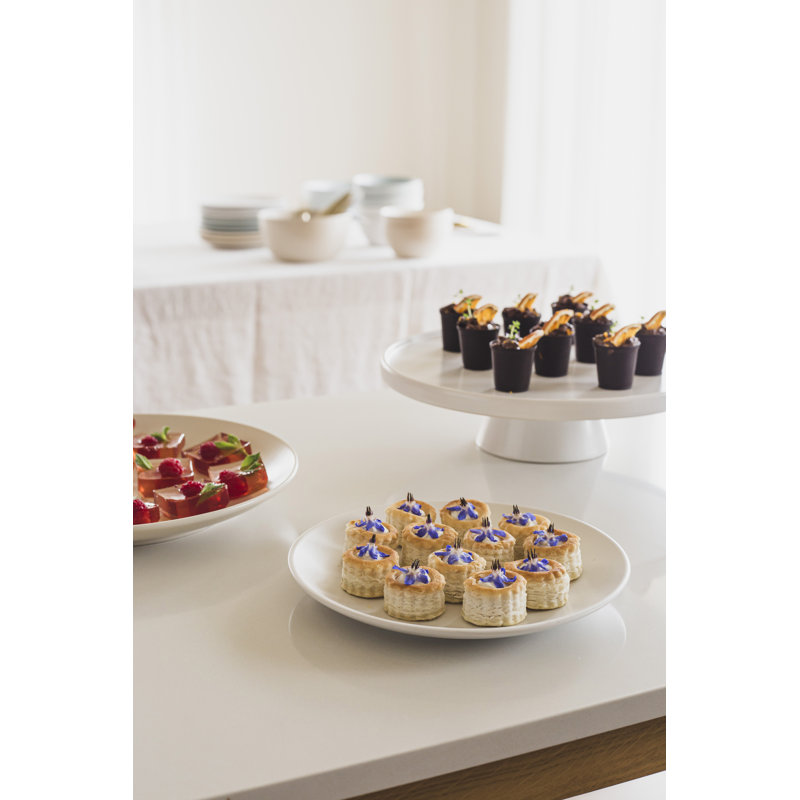 over&back Coupe 16-Piece Semi Hand-Finished Stoneware Dinnerware Set, Service for 4, White