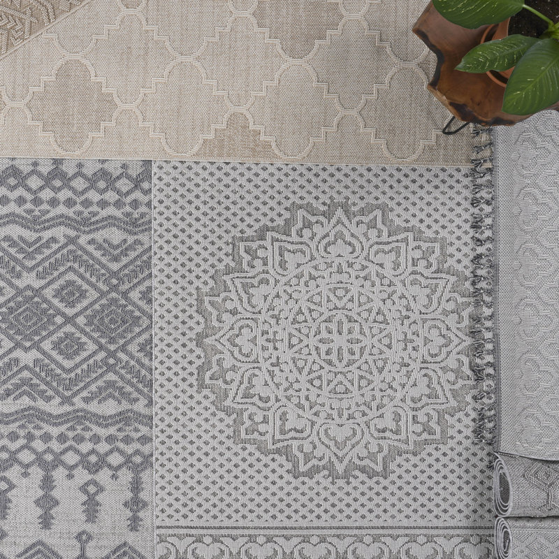 8x10 Geometric Indoor/outdoor Carpet, Non-shedding And Stain-, Matches Different Rooms: Living, Dining, Bedroom, Entryway, Nursery, Dorm, Study, Home Office, Kitchen For Areas Like