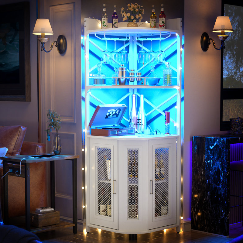 Armoire de bar avec rangement pour bouteilles de vin et bande à DEL Xachary 64,2 po de hauteur, 25,6 po de largeur, Blanc
