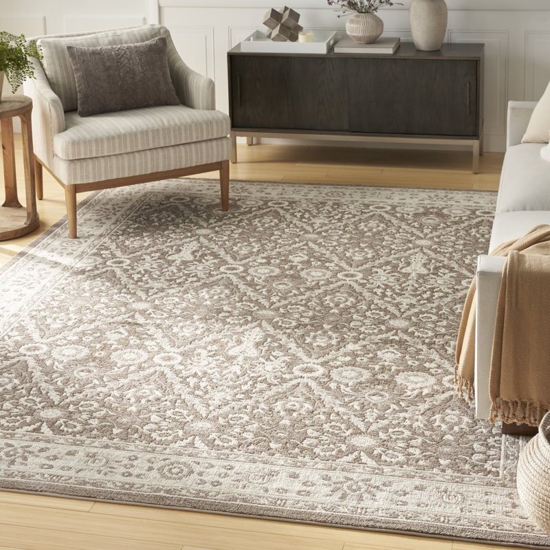 Charlton Home® Dionigia Ivory Mocha Vintage Indoor Rug, Rectangle 6' x 9'