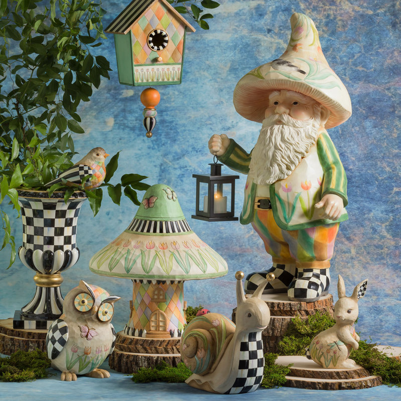 Courtly Check® Pedestal Urn