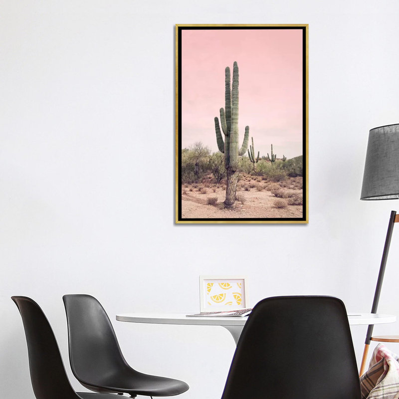«Desert Cactus Blush» par Sissi et Seb - impression d'art graphique, Toile encadrée d'or, H 40 po x l 26 po x P 1,5 po