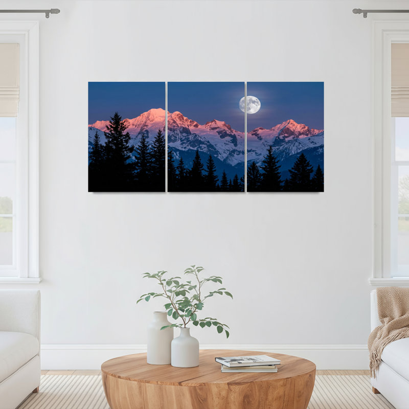 Ensemble de 3 tableaux sur toile tendue représentant un paysage de montagne avec la lune et des pins, H 18 po x l 36 po