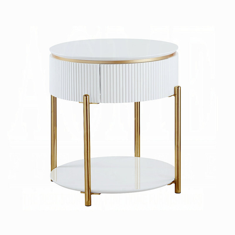 Table de bout blanche brillante et dorée avec pieds en métal