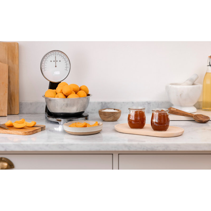 50's Kitchen Scale in Cream, Black