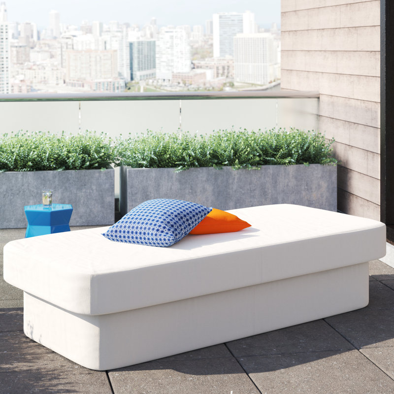Cot Resort 36'' Wide Reversible Patio Daybed, Sea Sand