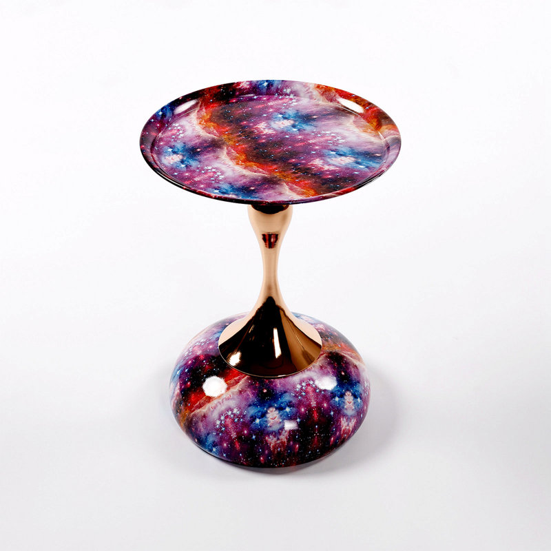 Table d'appoint ronde Mermaid Tail, Mauve