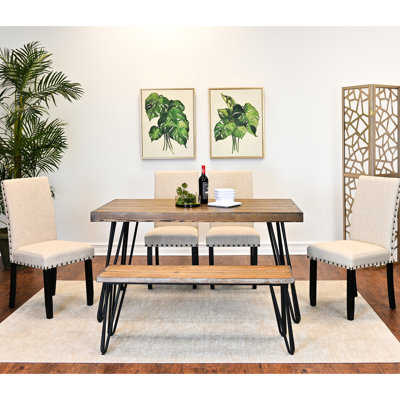 6 chaises avec table en épingle à cheveux, 4 chaises et banc en bois, teinte brun foncé, pour le style contemporain: chaises, surface en pin