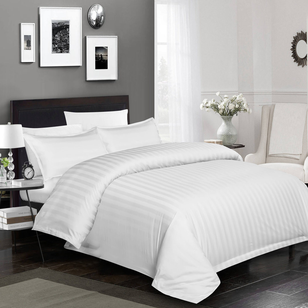 Klarita 250 TC Microfibre Reversible Striped Duvet Cover Set with Pillowcases