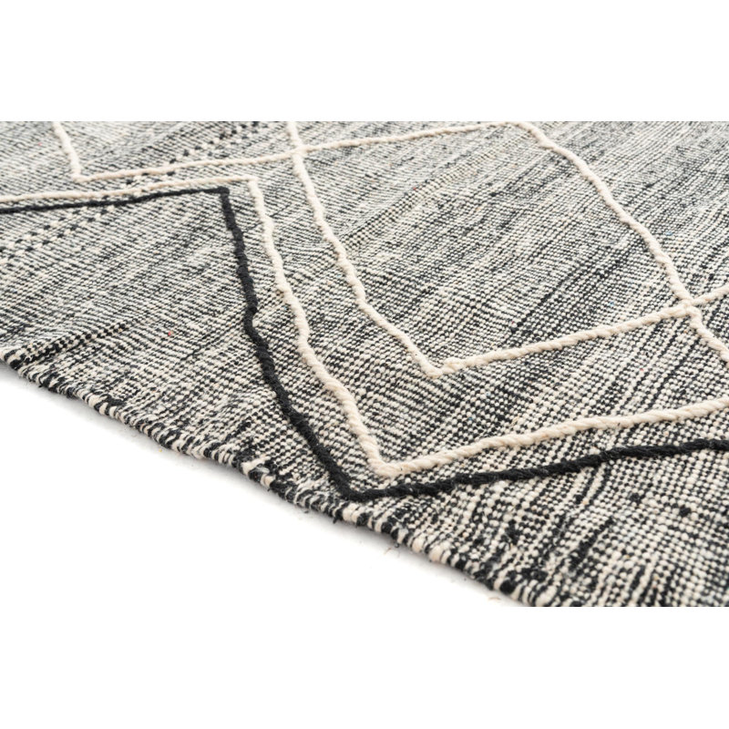 Tapis noir et blanc Mosser