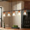 Lustre linéaire à 5 lumières, îlot de cuisine industriel avec hauteur réglable, abat-jour en verre transparent et grain de bois, base E26, luminaire de salle à manger de style campagne moderne pour le salon