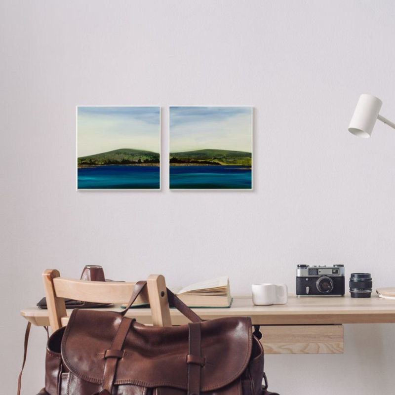 «Saturated Coastal Landscape Rolling Green Hills» par Third and Wall - ensemble de 2 reproductions d'art, Plaque en bois