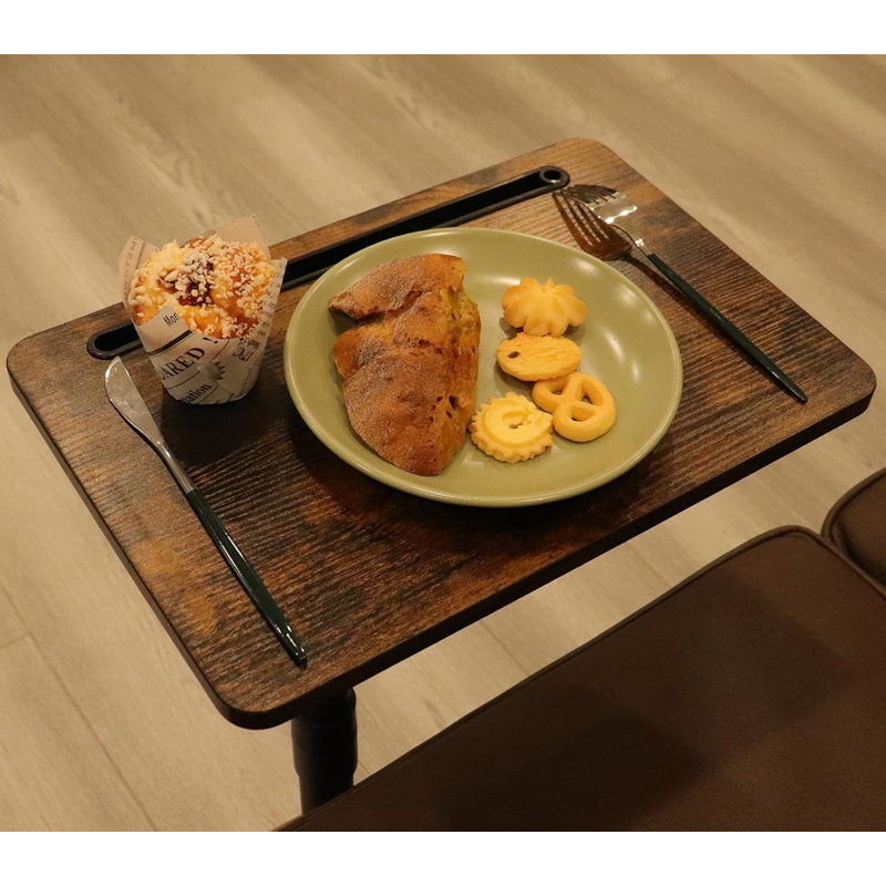 Table de bout Allyah, Rustic