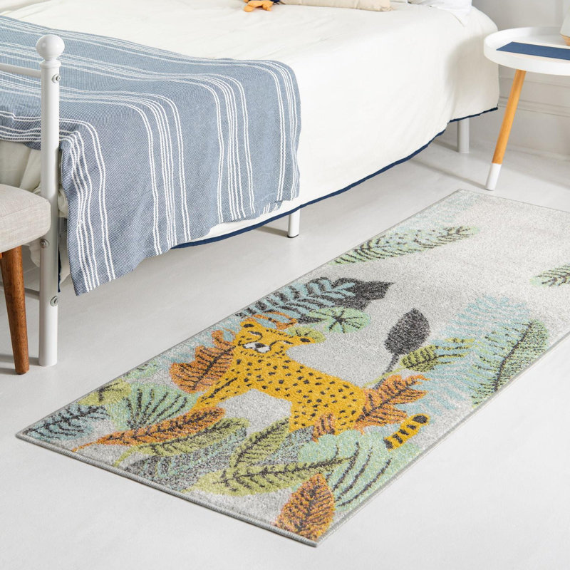 Machine Woven Polypropylene Plastic Rug, Runner 2'2" x 6'