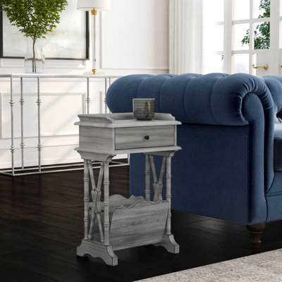 Table Akyra