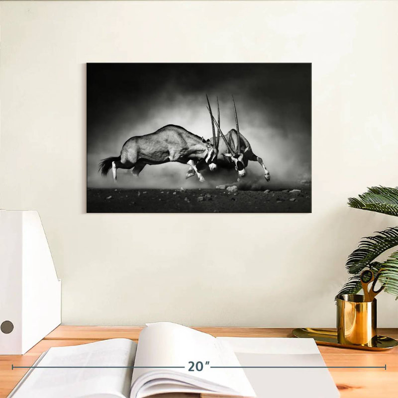Brampt Fighting Oryx, 8" H x 12" W