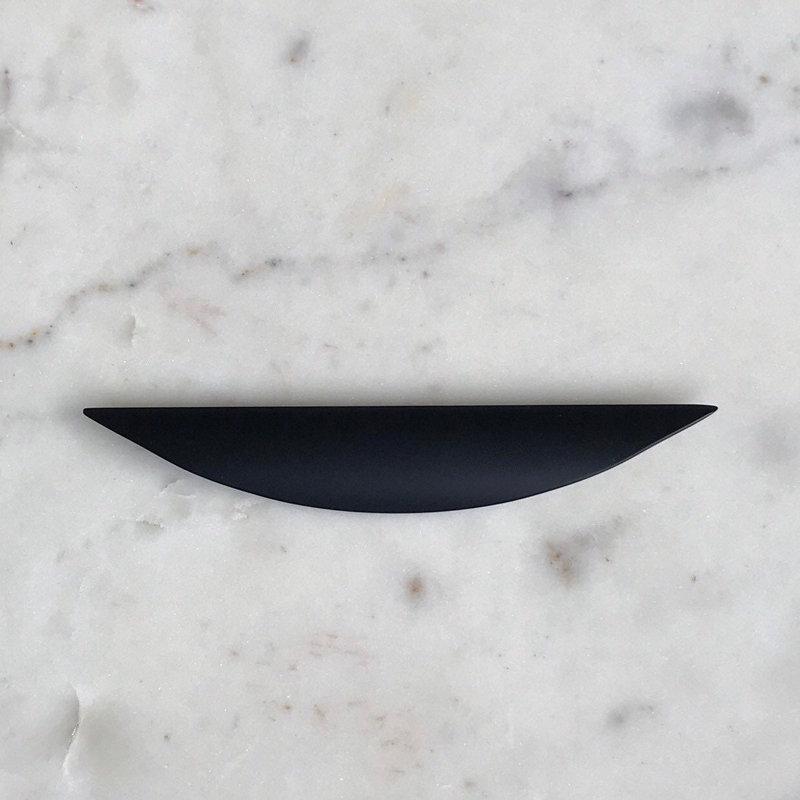 Luna Matte Black Finger Pull, 3 3/4"