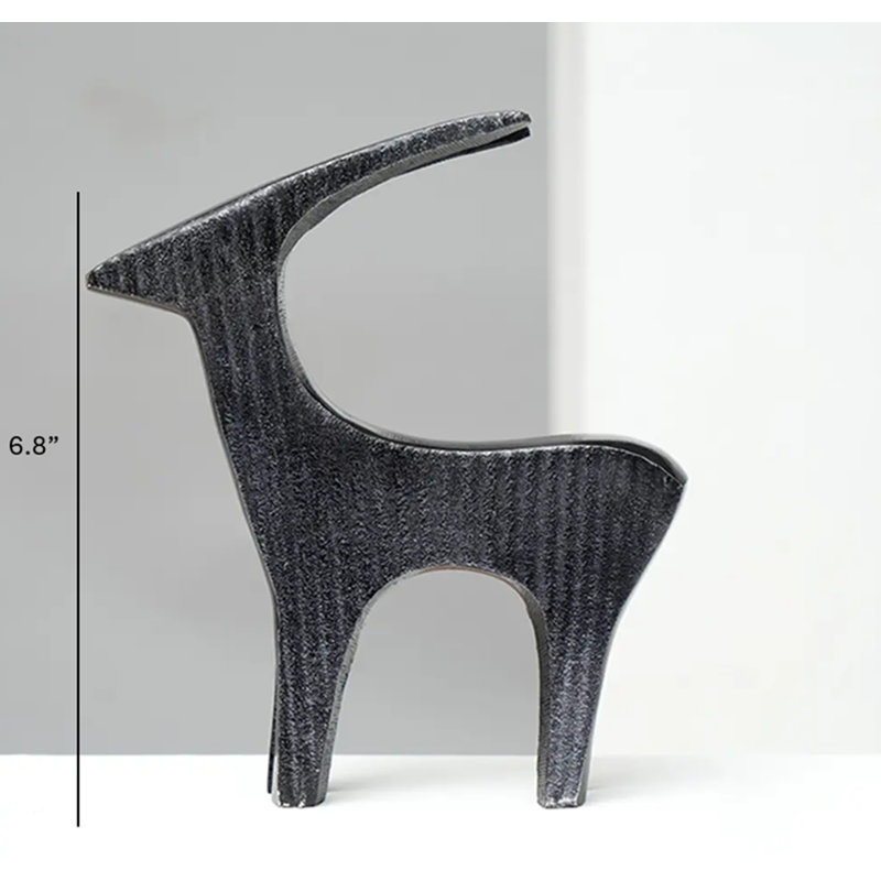 Sculpture de cerf noir côtelé | Figurine de table contemporaine en aluminium | 6 x 1 x 6,8 po, 6"H x 1"W x 6.8D"