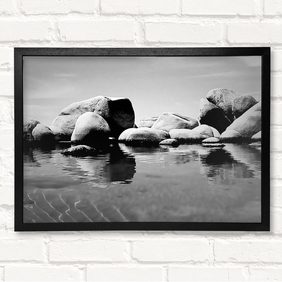 The Rock Pool B N W Gerahmter Druck