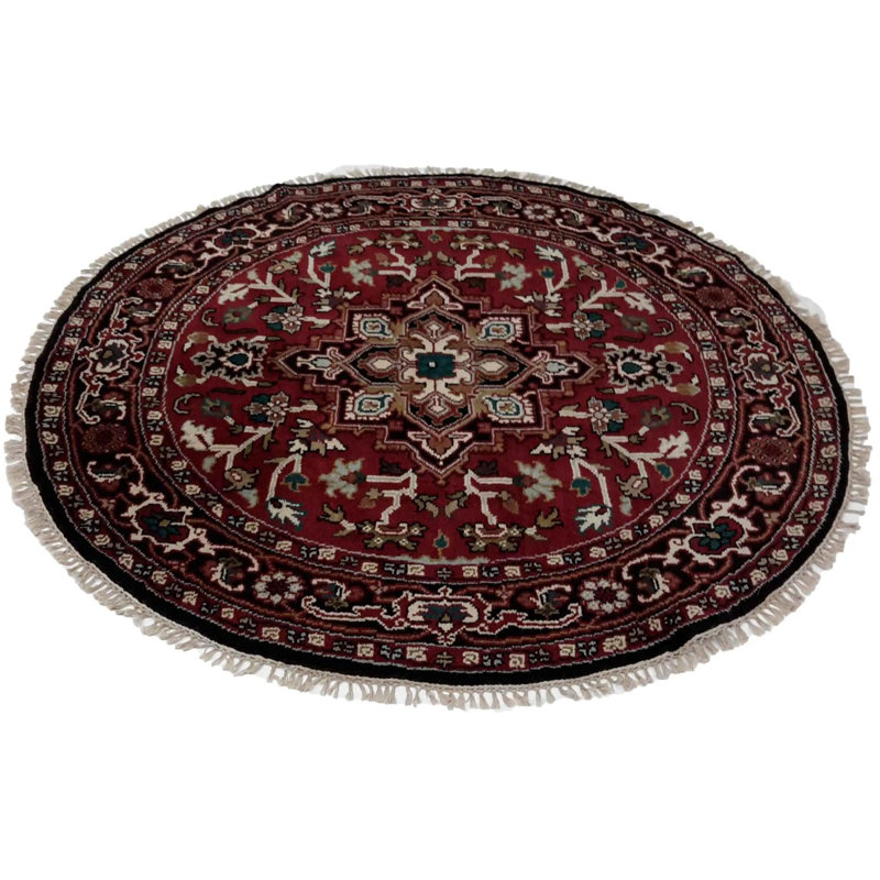 Kasondra Oriental Area Rug in Red