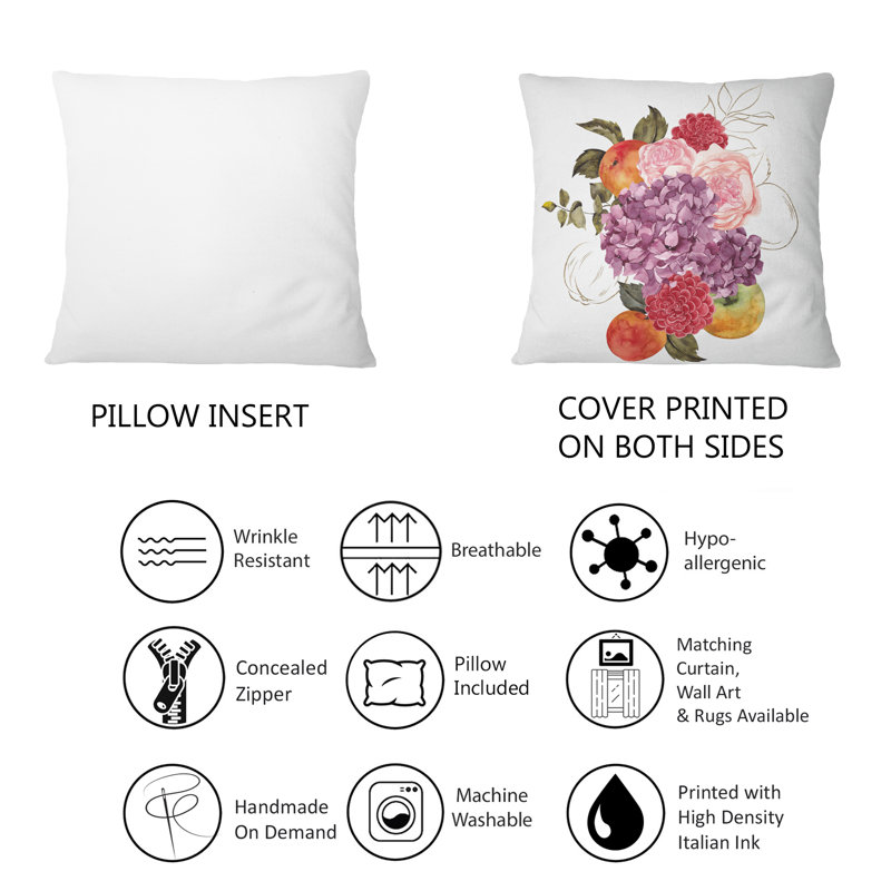 Bouquet de fleurs d'automne, baies et feuilles de pommes VII - coussin décoratif traditionnel, 16 po x 16 po
