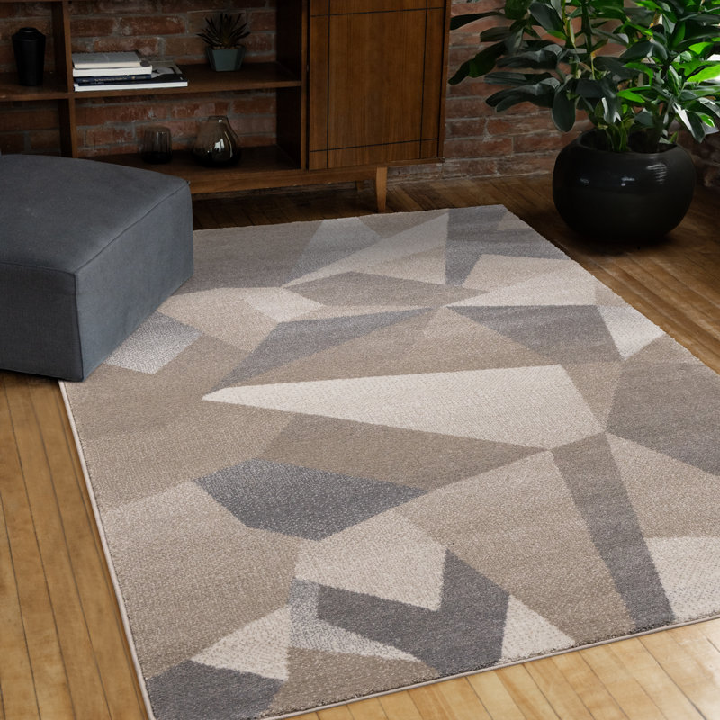 Tapis d'intérieur dense brun clair à motif géométrique Hornsby, Rectangle 6 pi 7 po x 9 pi 6 po