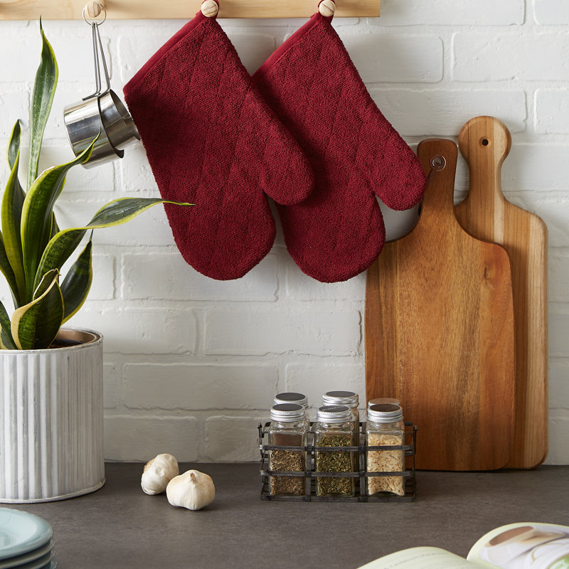 Gant de cuisine Design Imports, Rouge