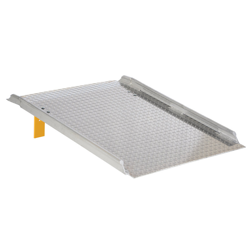Plaque de fixation pour camion Vestil, H 13,19 po x l 37,25 po x P 59,88 po