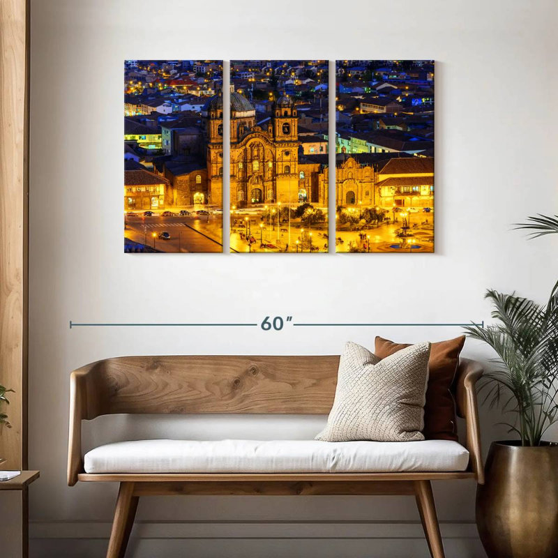 Adella Plaza De Armas la nuit, H 28 po x l 45 po