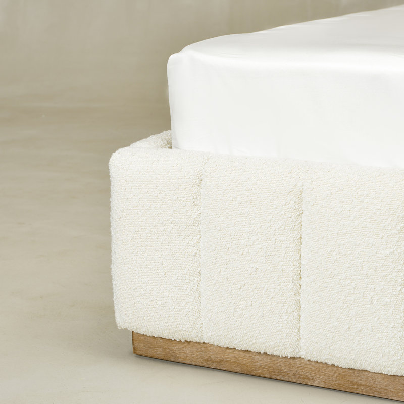 Tête de lit tapissier avec support à lattes en bois Braesyn, sans sommier tapissier, Crème, Grand lit