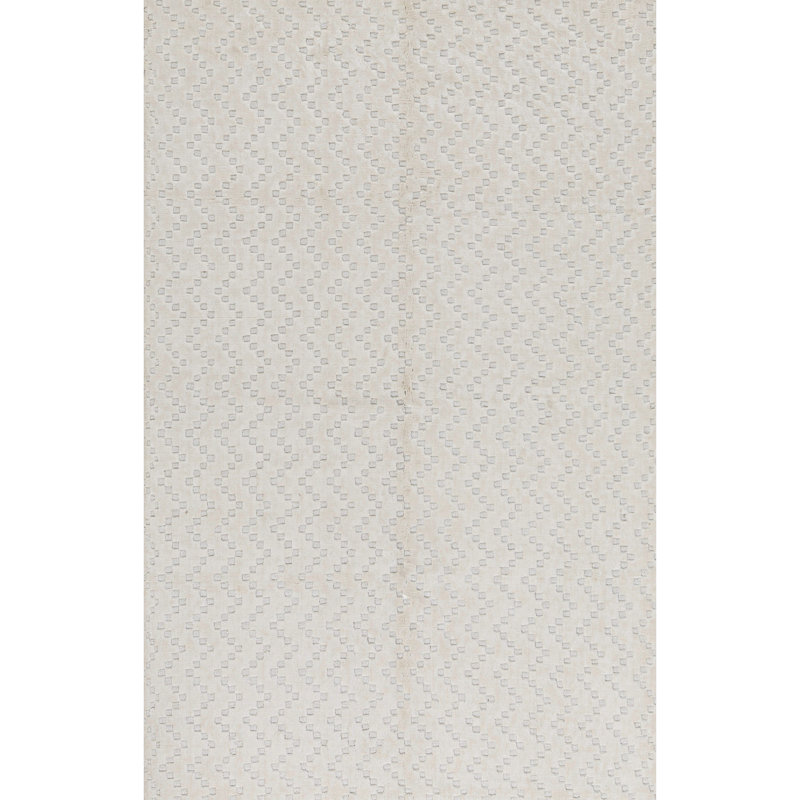 Wool Chevron Area Rug in White, Rectangle 6' x 9'
