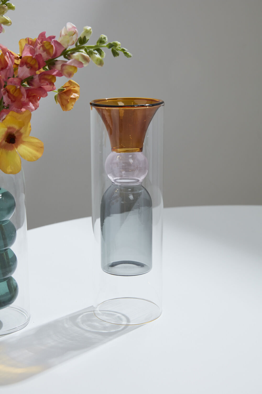 Mina 9.5'' Glass Table Vase