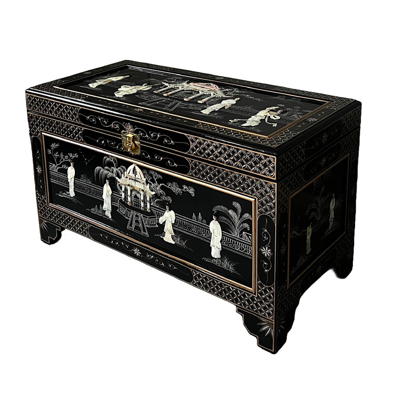 Accent Trunk