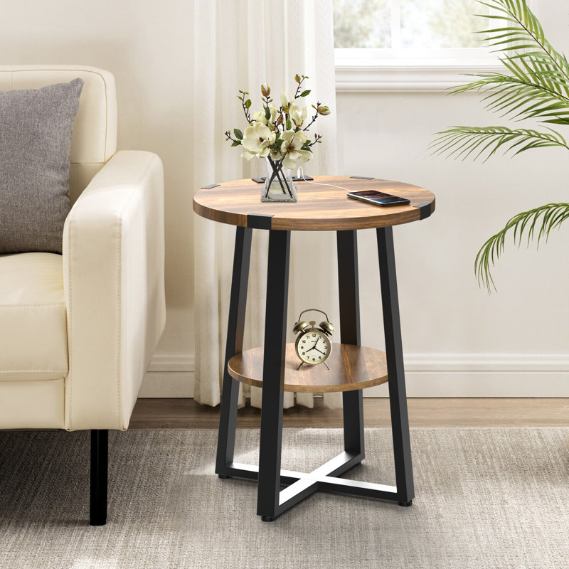 Table de bout haute Jalanda avec 2 ports USB, 2 prises de courant et 2 tablettes de rangement à 2 niveaux, Chêne rustique