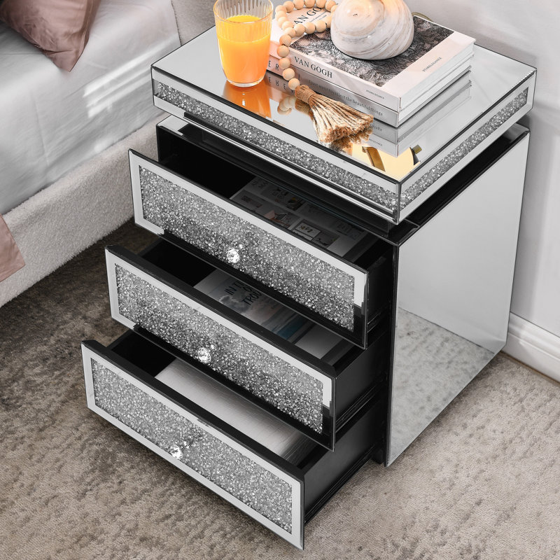 Table de chevet à miroir avec trois tiroirs et incrustation de cristal, une table de bout luxueuse et pratique pour la chambre à coucher, le salon ou le vestiaire