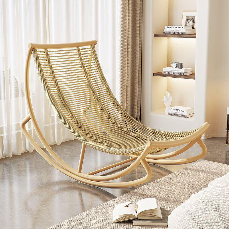 Chaise berçante en métal