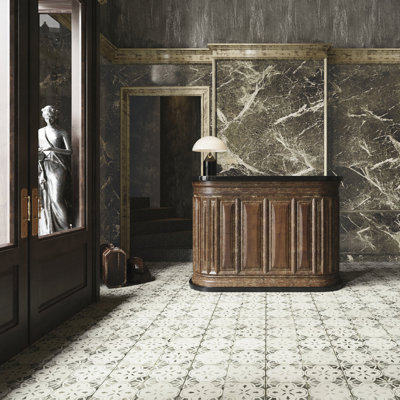 Kings 18" x 18" Ceramic Patterned Wall & Floor Tile