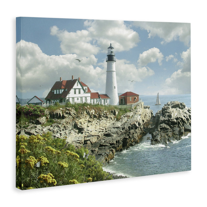 «Portland Head Lighthouse Scene Grassy Ocean Side Peninces with Sail Boat», reproduction de photo