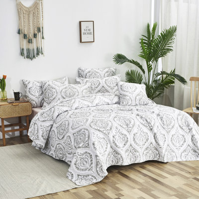 Modern & Contemporary Polyester Coverlet