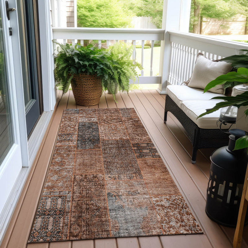 Mohssen Washable Patchwork Indoor / Outdoor Rug, Runner 2'3" x 7'6"