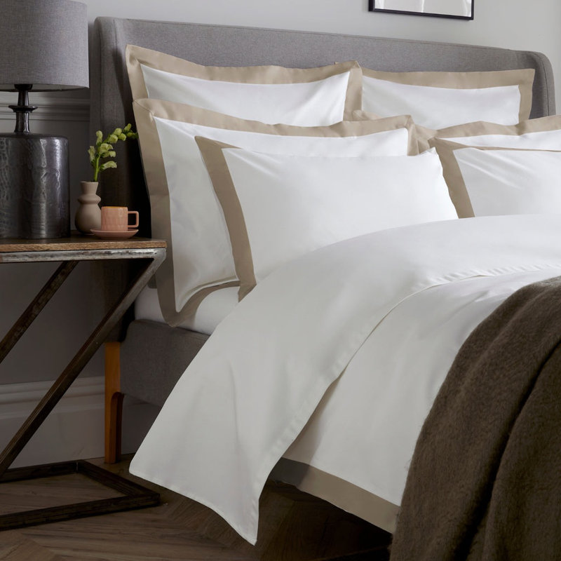 Luxury 800 Thread Count Contrast Wide Border Sateen Duvet Cover, Kingsize, White/Flax