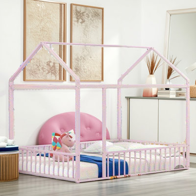 Structure de lit pleine grandeur avec clôture et toit, lit en métal pour enfants, adolescents, garçons et filles, espace de jeu et de sommeil amusant et sécuritaire
