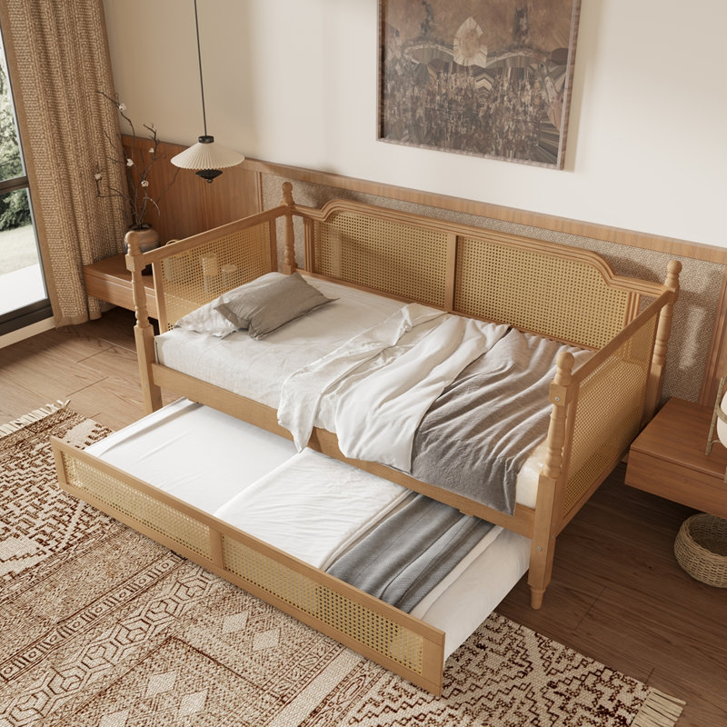 Traditional Style Rattan Daybed with Trundle, Full / Double