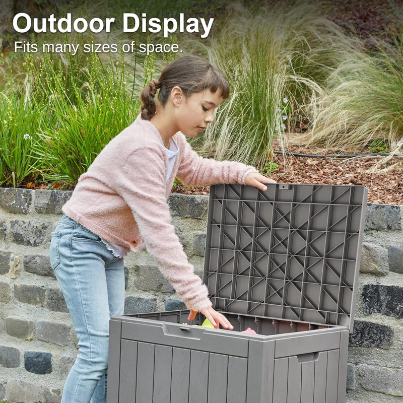 East Oak 31 Gallon Gray Lockable Resin Deck Box