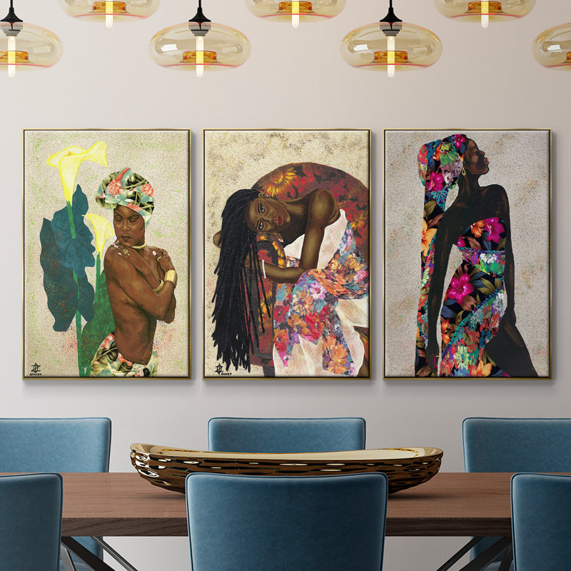 «Woman Strong I», reproduction sur toile 3 pièces, H 36 po x l 72 po x P 2 po, Or