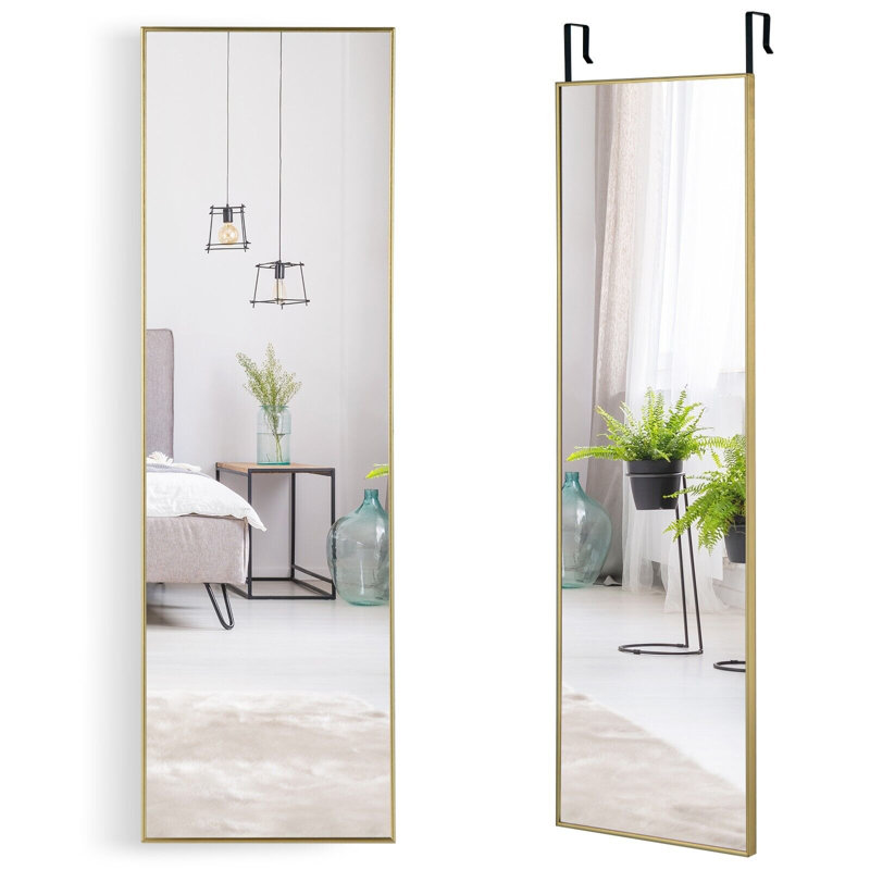Raevin Metal Mirror, Gold